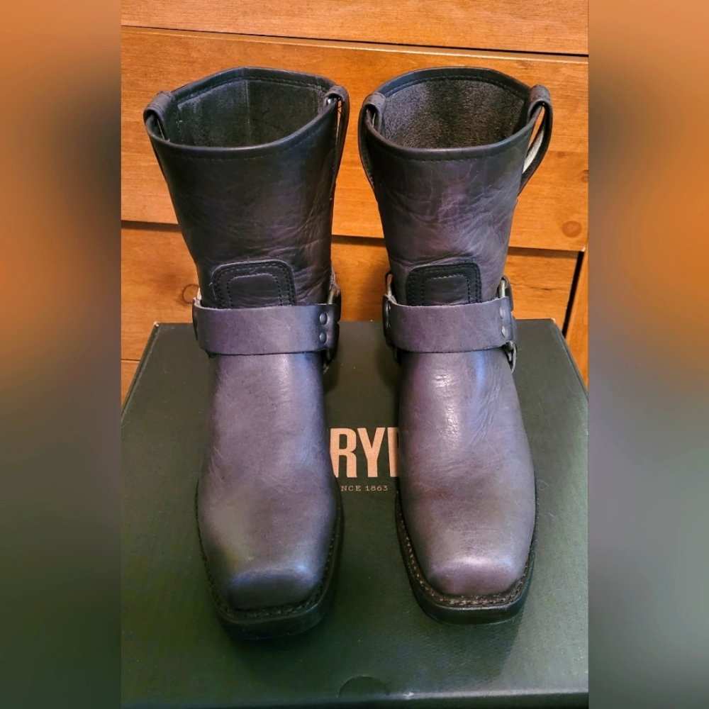 Frye Harness 8R Boots